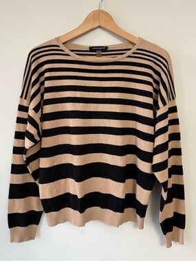(L) Cable & Gauge Beige and Black Striped Crewneck Sweater
